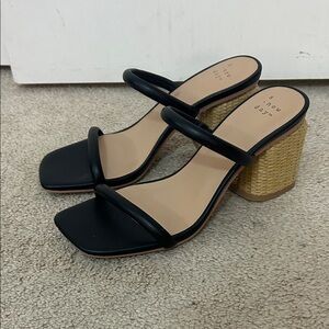 A New Day Miley Two Strap sandals Pump size 6 1/2 black with tan block heel